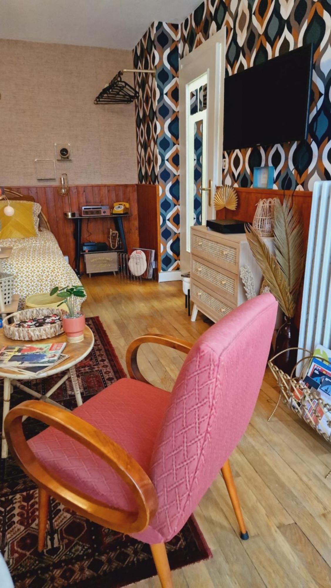 Studio 2 Pers Aux Inspirations 60S Chalon sur Saone Esterno foto